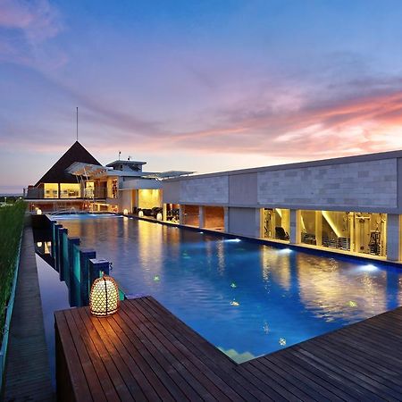 Mega Boutique Hotel Kuta Lombok Kültér fotó