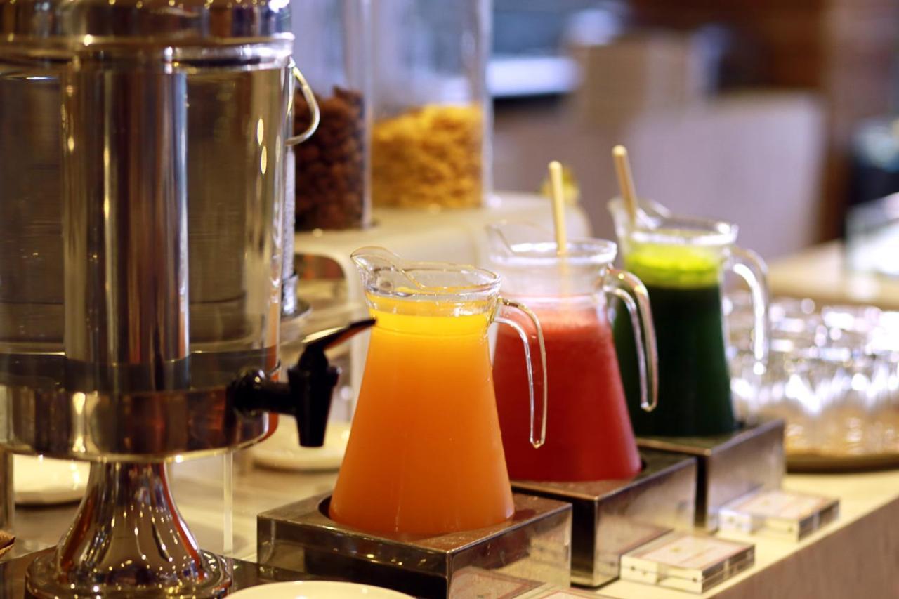 Mega Boutique Hotel Kuta Lombok Kültér fotó